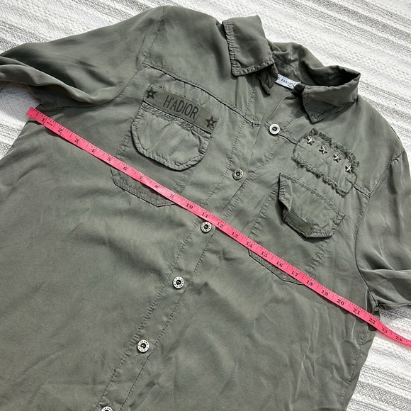 Tempo Paris 100% Tencel Army Green Utility Shirt Stars S/M Adjustable Sleeves - Picture 5 of 13
